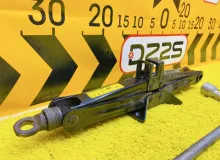 Поддомкратник/ домкрат TOYOTA VITZ 2012|Цвет 1G3 0911112230 NSP135 1NRFE, задний