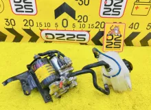 Блок abs LEXUS CT200H 2012 4707012020 ZWA10 2ZRFXE, передний