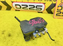 Блок abs TOYOTA PRIUS PHV 2017 4405047060 ZVW52W 2ZRFXE, передний