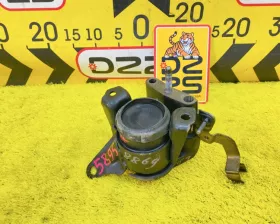 Подушка двигателя Toyota