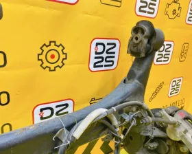 Задняя балка Toyota