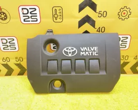 Пластиковая крышка на двс TOYOTA