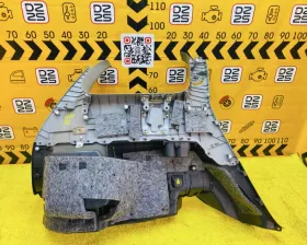 Обшивка багажника TOYOTA