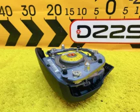 Подушка безопасности водителя Toyota
