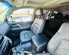 СИДЕНИЕ ПАРА Toyota