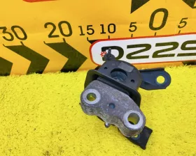 Подушка двигателя TOYOTA