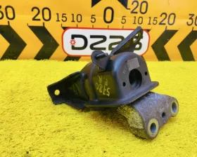 Подушка двигателя TOYOTA