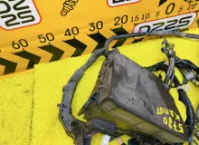 Коса под капот TOYOTA WISH 2012|Цвет 202 8211168142 ZGE20W 2ZRFAE, передняя