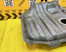 Топливный бак Toyota