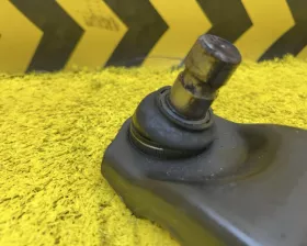 Рычаг Mazda