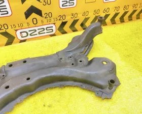 Балка под двс Toyota