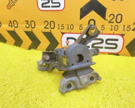 Подушка двигателя TOYOTA