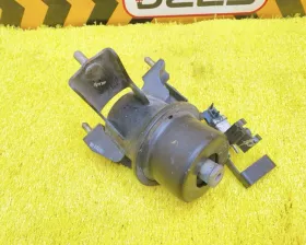 Подушка двигателя Toyota