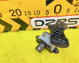 Крепление запасного колеса Toyota