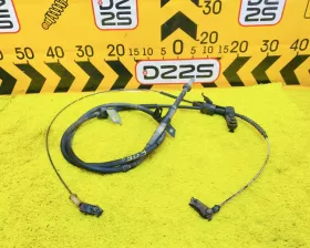 Тросик ручника Toyota