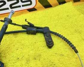 Тросик ручника Toyota