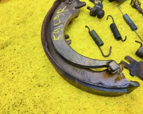 Механизм стояночного тормоза Toyota