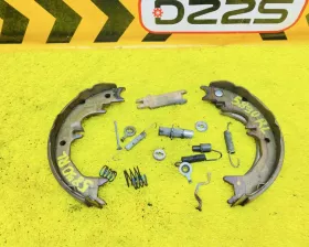 Механизм стояночного тормоза Toyota