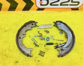 Механизм стояночного тормоза Toyota