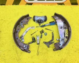 Механизм стояночного тормоза Toyota