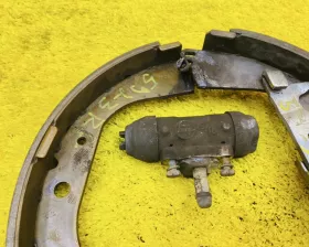 Механизм стояночного тормоза Toyota