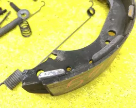 Механизм стояночного тормоза Nissan