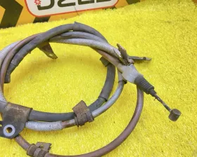 Тросик ручника Toyota