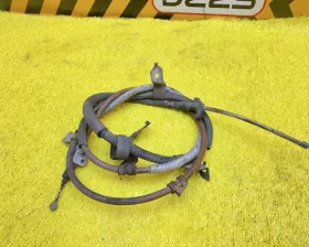 Тросик ручника Toyota