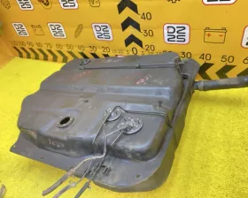 Топливный бак Toyota