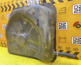 Топливный бак Toyota