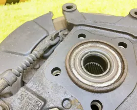 Ступица Mazda