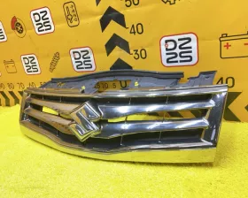 Решетка радиатора SUZUKI