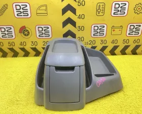 Бардачок между сиденьями Toyota