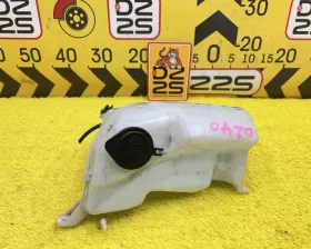 Бачок стеклоомывателя Toyota