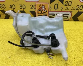 Бачок стеклоомывателя Toyota
