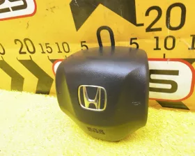 Подушка безопасности водителя Honda