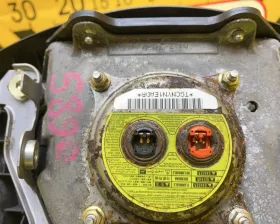Подушка безопасности водителя Toyota