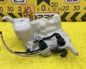 Бачок стеклоомывателя Toyota