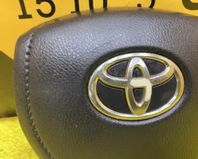 Подушка безопасности водителя Toyota
