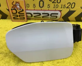 Лючок бензобака Toyota