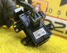 Кнопка ручника Honda