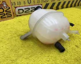 Бачок расширительный Toyota
