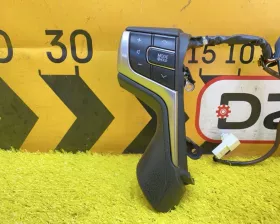 Кнопки на руль Toyota