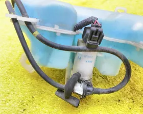 Бачок стеклоомывателя Honda