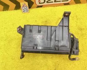 Блок предохранителей Toyota
