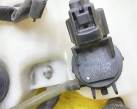 Бачок стеклоомывателя Toyota