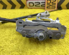 Петля капота Mercedes-Benz