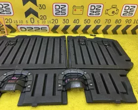 Пол багажника пластик Toyota