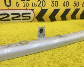 Планка под фары Toyota