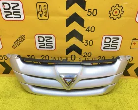 Решетка радиатора TOYOTA
